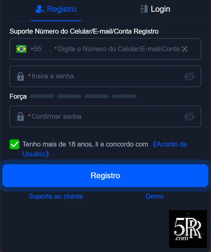 Atendente VIP auxiliando cliente em plataforma 5rr